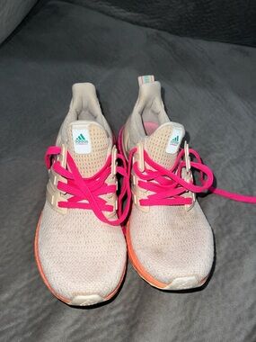 adidas Women’s Neutral Beige Sneakers with Hot Pink Laces
